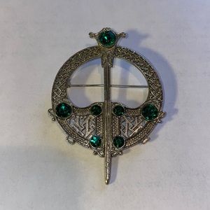 Irish Dance pin used for dance competition (fies).